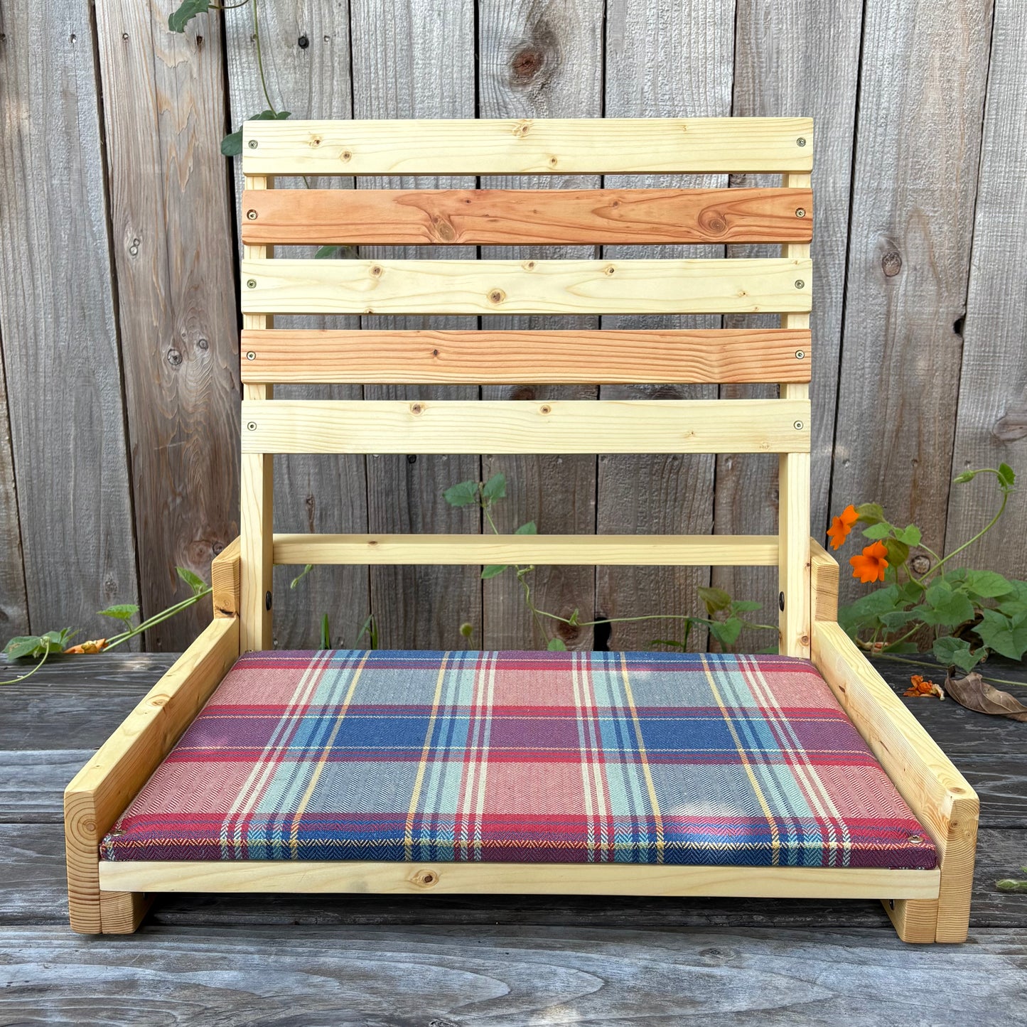 The Baywood Beach Chair - Madras Plaid