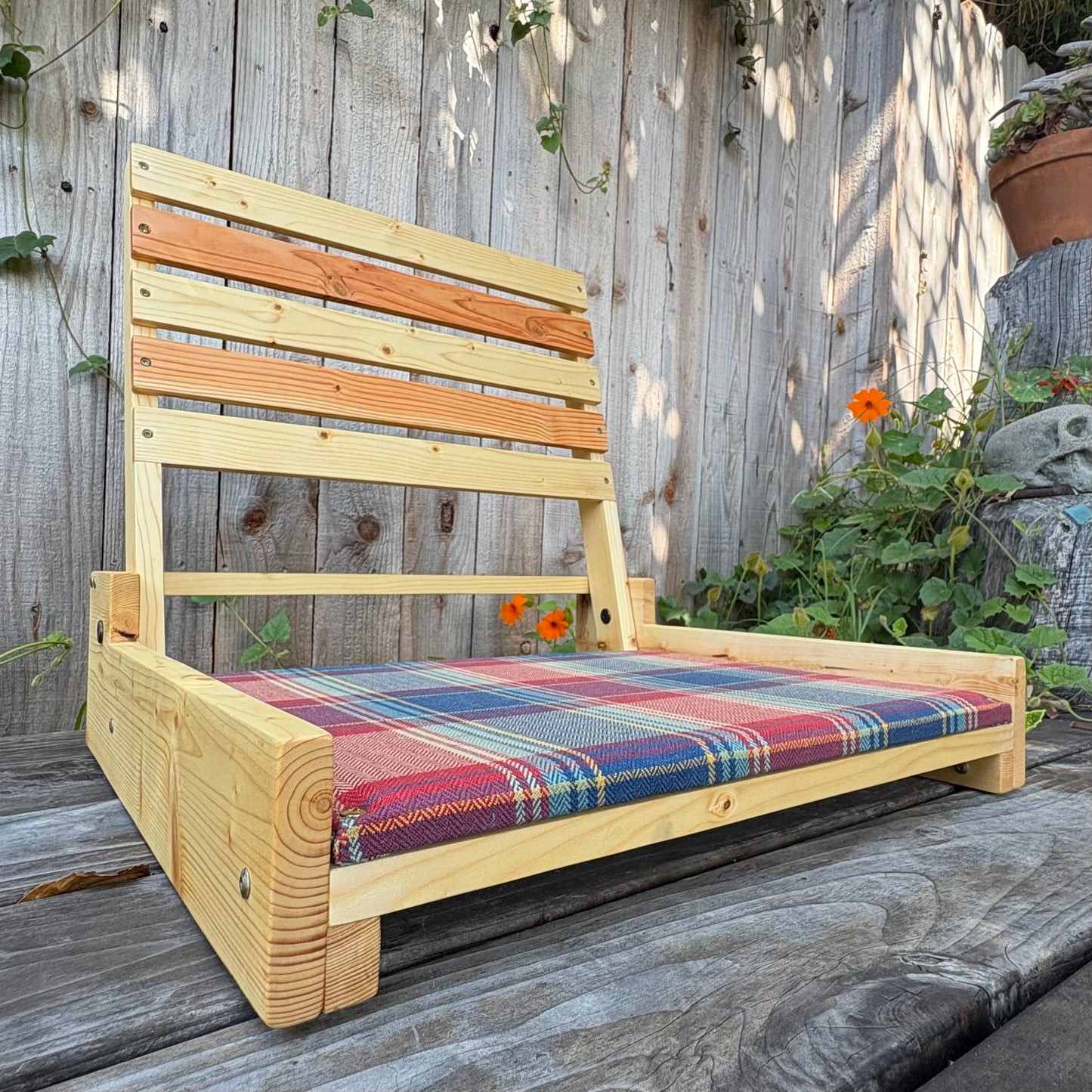 The Baywood Beach Chair - Madras Plaid