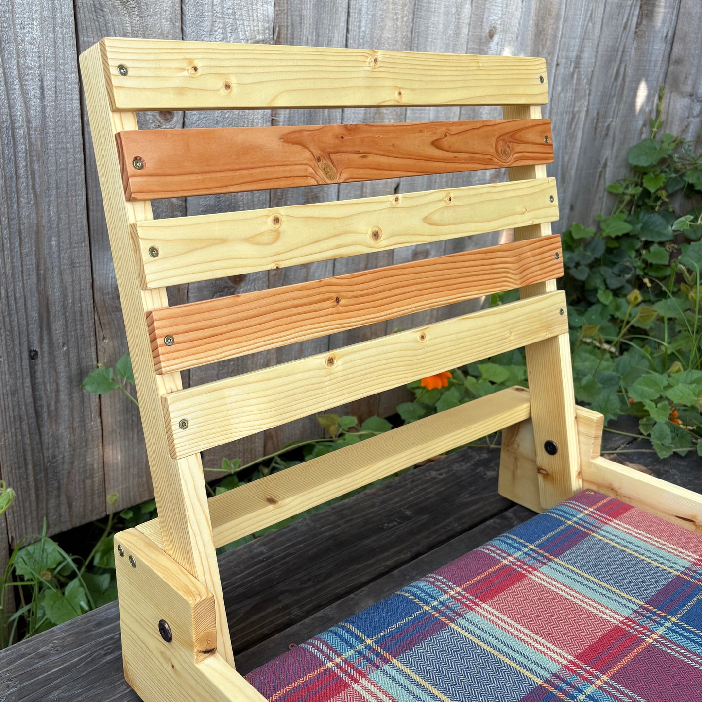 The Baywood Beach Chair - Madras Plaid