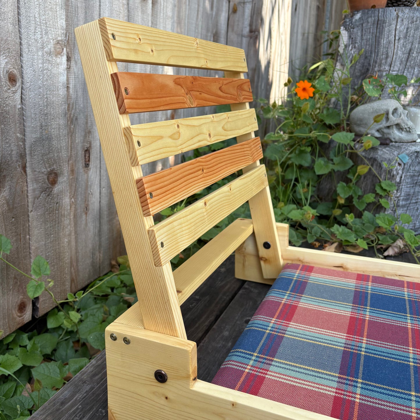 The Baywood Beach Chair - Madras Plaid