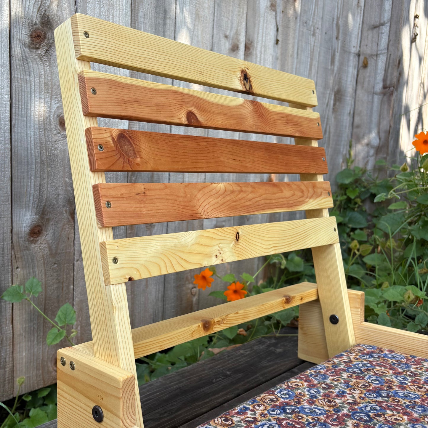The Baywood Beach Chair - Fall Flowers